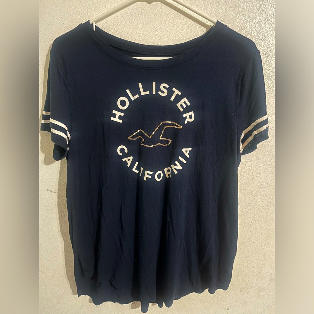 HOLLISTER California Easy T-Shirt SZ Large- Good used condition